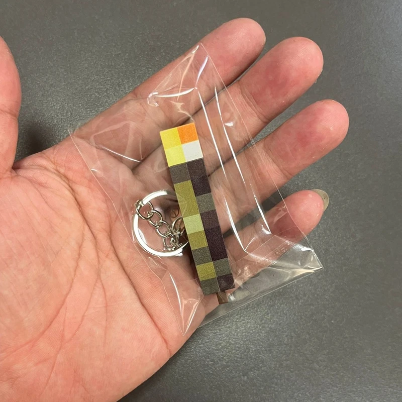ミニ懐中電灯トーチキーホルダー マインクラフトゲーム周辺グッ - Party Games Minecraft のレビューと価格